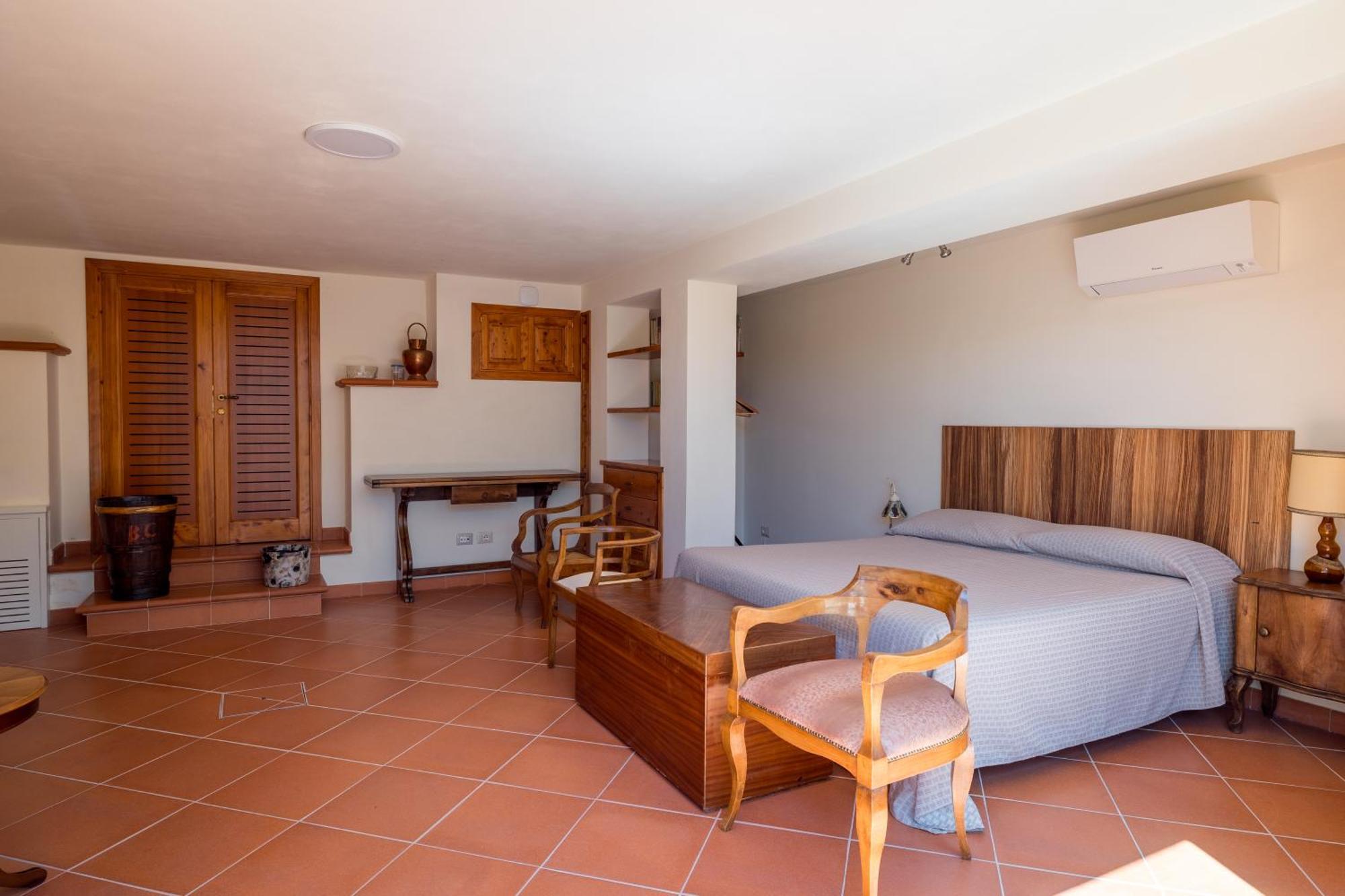 La Catena Apartment With Pool Ulignano Exterior photo